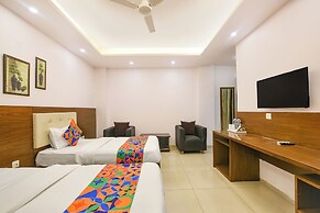 Fabhotel Silver Oak Bnb