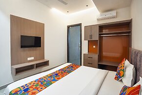Fabhotel Mahalaxmii Grand