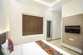 Fabhotel Mahalaxmii Grand