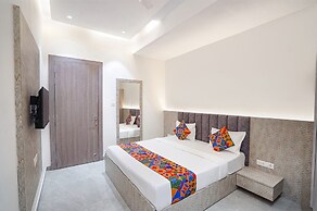 Fabhotel Mahalaxmii Grand