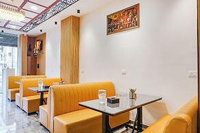 Fabhotel Rising Surya