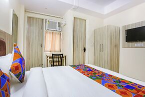 Fabhotel Taugan Inn