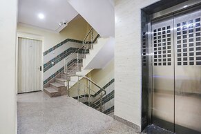 Fabhotel Taugan Inn