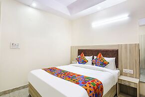Fabhotel Taugan Inn
