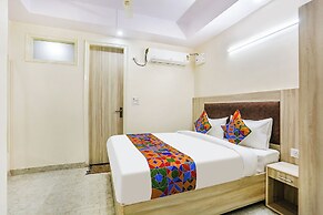 Fabhotel Taugan Inn