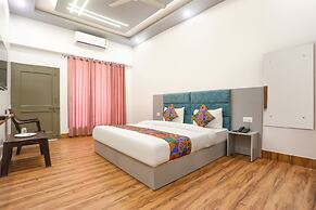 Fabhotel Villa The Suites
