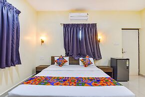 Fabhotel Baga Tulip - 600m From Baga Beach