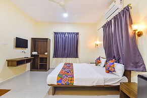 Fabhotel Baga Tulip - 600m From Baga Beach