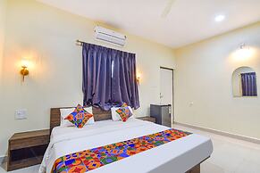 Fabhotel Baga Tulip - 600m From Baga Beach
