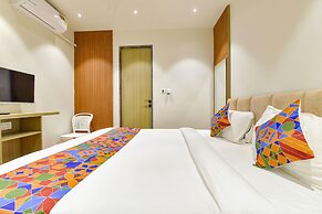 Fabhotel Villa Inn
