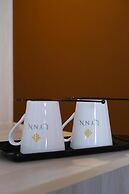 LYNN Hotel Tuban