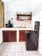 Diani Campsite & Cottages