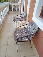 Diani Campsite & Cottages