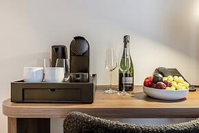 Le Madame by Sweett