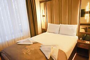Lokka Hotel