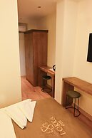 Lokka Hotel
