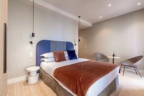 Suites FL by Sweett