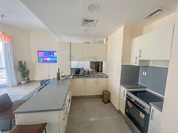 Snug Studio With City Views, Perfect For Couples