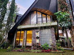 Villa Klub Bunga - by The Batu Hotel Batu Malang