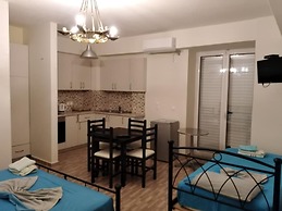 Magic Ionian Apartments & Rooms