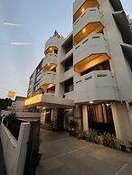 Hotel 7 Cr