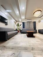Hotel 7 Cr