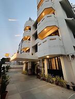 Hotel 7 Cr