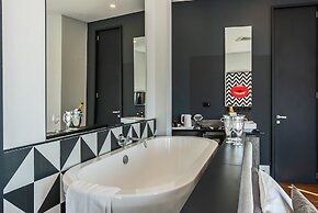 Gram Suites