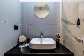 Gram Suites