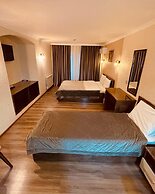Moss Hotel