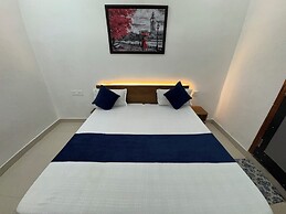 Shree Radha Vallabh Palace- 800 m from prem mandir