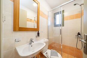 Villa Dinos With Swimming Pool