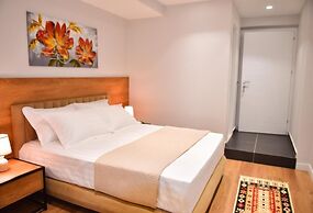 313 Villa City Center