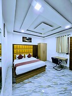 Hotel Aaarav Grand - Mathura Vrindavan