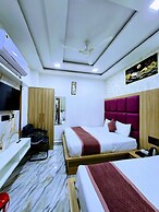Hotel Aaarav Grand - Mathura Vrindavan