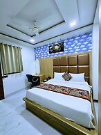 Hotel Aaarav Grand - Mathura Vrindavan