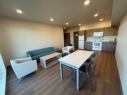 Residence & Conference Centre - Kelowna