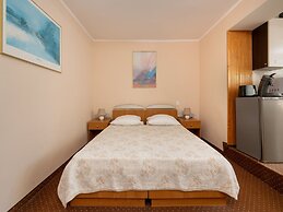 Holiday Studio Close to the Seaside Beach