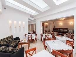Holiday Studio Close to the Seaside Beach