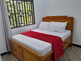 VALLEY BREEZE HOTEL