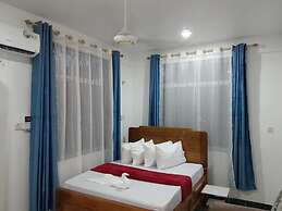 VALLEY BREEZE HOTEL