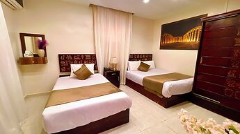 Nemes Pyramids View INN