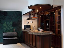 La Clave House
