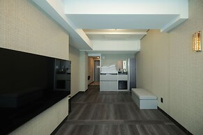 JC HOTEL