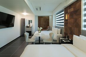 JC HOTEL