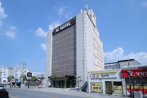 JC HOTEL