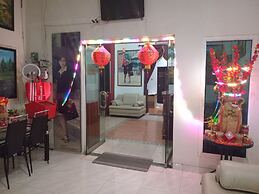 Hotel Bambu Kuning