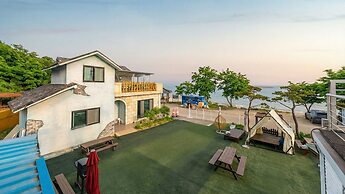 Yeongheungdo Blue Story Pension