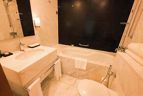Studio with Thrilling Burj Khalifa View