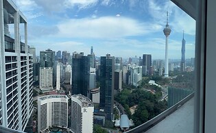 The Platinum Suites KLCC by Moonlight